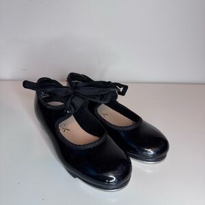 Capezio Jr. Tyette Tap Shoes, lightly used